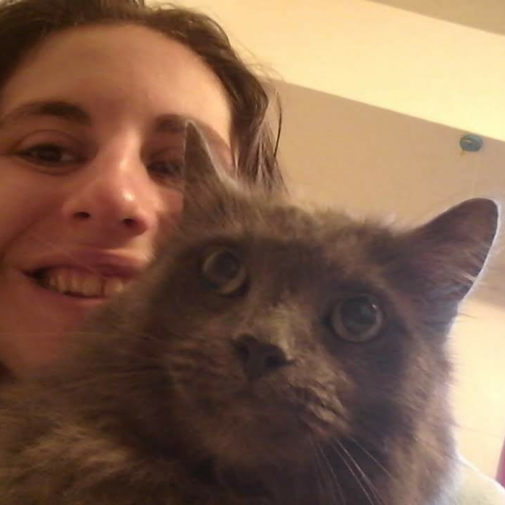 Meet your Posher, Emilee